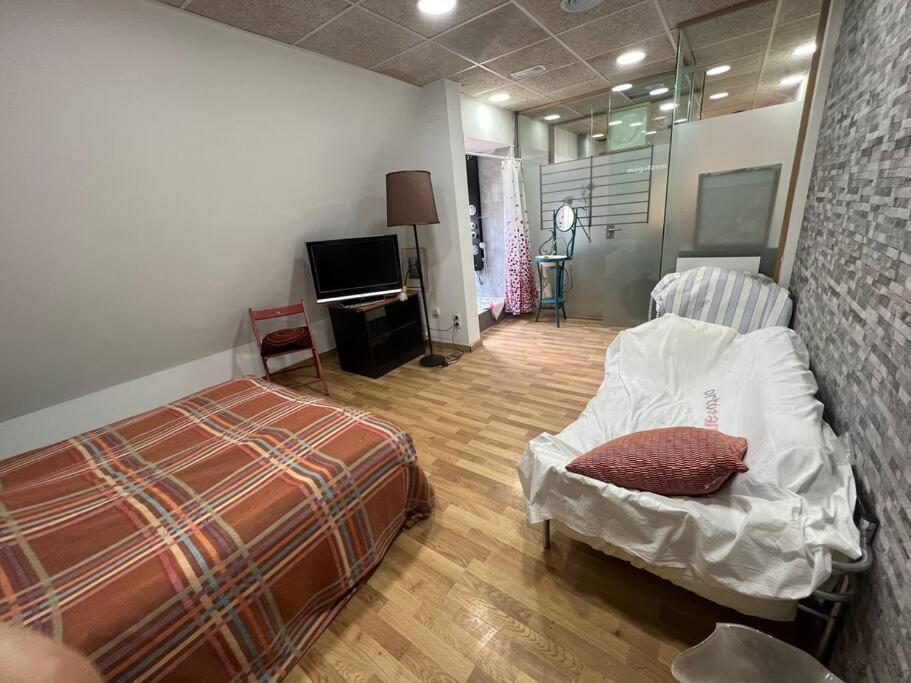 Apartamento Privado 4 En Chalet,Mascotas Si Matadepera Bagian luar foto